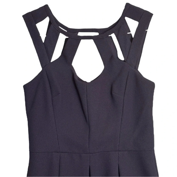 Betsey Johnson Navy Cage Cutout Pockets Pleat Mini Dress Fit and Flare EUC Sz 10 - Picture 5 of 15